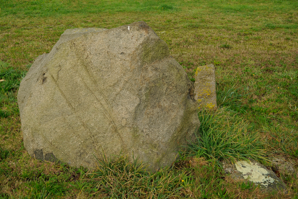 Route St Clair Menhir